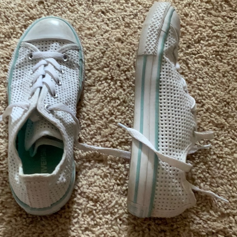 Girls shoes